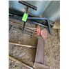 Image 4 : Shovels, Rakes, Metal Stand