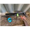 Image 5 : Shovels, Rakes, Metal Stand