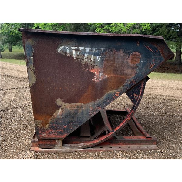 66in by 69 in dumpster bin Can be loaded on the 12th