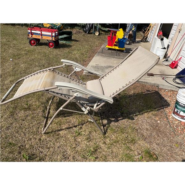Folding Lawn Chair