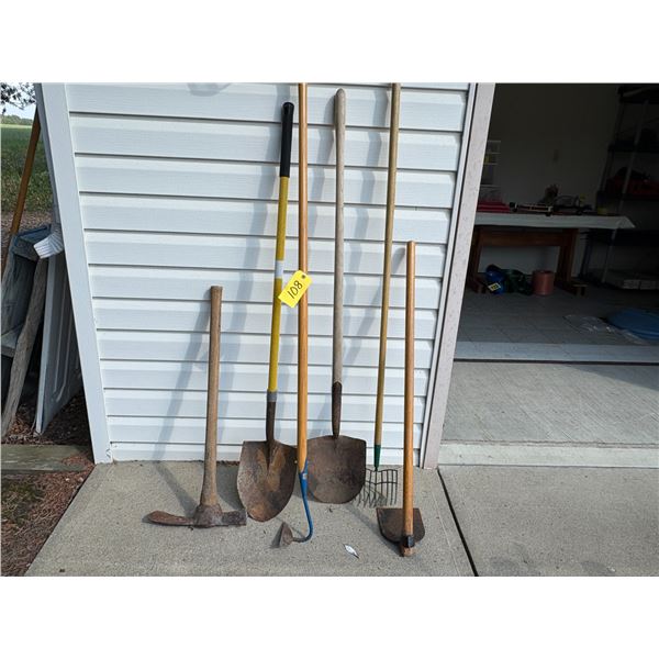 Grub all, 2 Hoes, Rake & 2 Spades