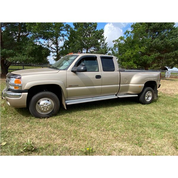 (Lot #'s 96, 97, 98 & 99 are a Group Lot) 2004 GM 3500 1 ton Dually extended cab #1GTJC39G54E276762
