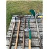 Image 4 : 5-Tine Fork, Garden Weasel, Edger, 2 Hoes & 2 Rakes