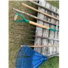 Image 5 : 5-Tine Fork, Garden Weasel, Edger, 2 Hoes & 2 Rakes