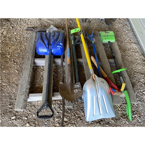 Alum. Shovel, Snow Shovel, Spade, Garden Wiesel, Green Machine Weed Cultivator.