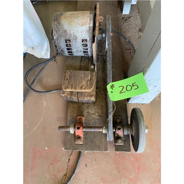 Old Electric Grinder - Working