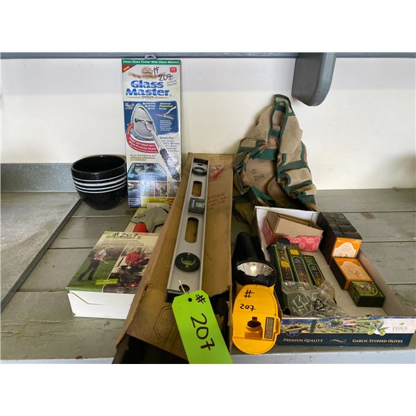 Level, Glass Master, Spreader, Variety of New Hinges, Dewalt Light no battery, Tool Case