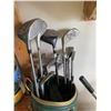 Image 2 : Set of Golf Clubs, Mob Pail & Mop