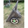 Image 2 : Brown Rubbermaid wheel barrow