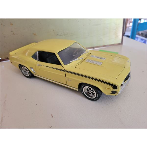 Yellow Camaro