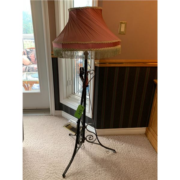 Antique floor lamp, works