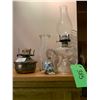 Image 1 : 2- Oil lamps