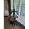 Image 1 : Plant stand c/w plastic plant, 2- plant pots c/w approx. 3- live plants