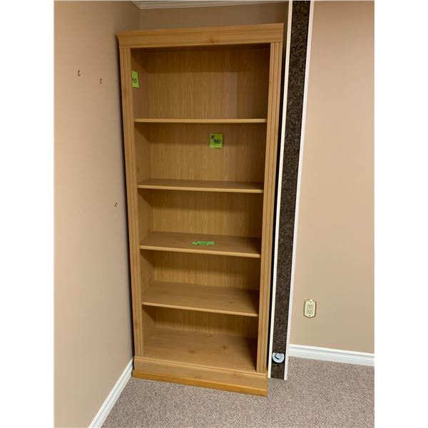 Book shelf with 5 shelves