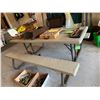 Image 1 : Plastic picnic table