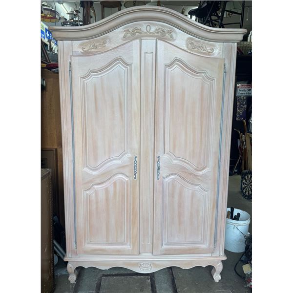 HUMUNGOUS, HEAVY, SOLID WOOD, STORAGE CABINET/ARMOIRE. GORGEOUS!