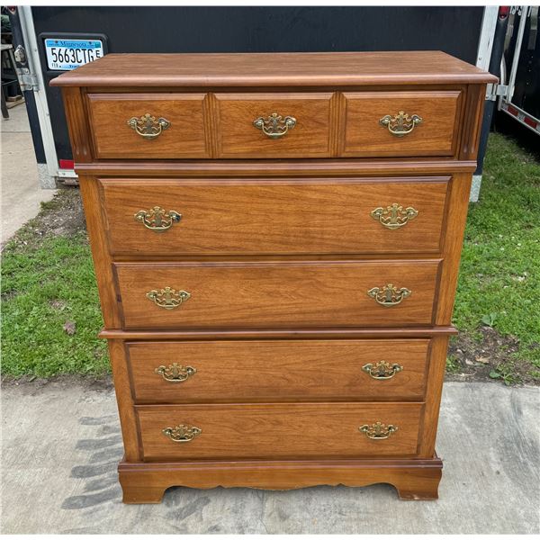 SOLID WOOD FIVE-DRAWER DRESSER