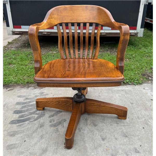 VINTAGE WOODEN OFFICE CHAIR – STURDY!