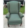 Image 1 : QUEEN ANNE STYLE RECLINER
