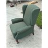Image 7 : QUEEN ANNE STYLE RECLINER
