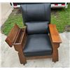 Image 6 : VINTAGE LEATHER AND WOOD CHAIR WITH STORAGE