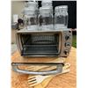 Image 3 : TOASTER OVEN - WORKS; AND MISCELLANEOUS KITCHEN ITEMS