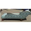 Image 7 : ANTIQUE CEDAR CHAISE LOUNGE/FAINTING COUCH - LOVELY!