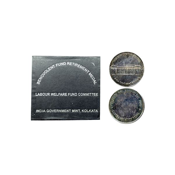 India Government Mint, Calcutta, Silver Medal, 35.04g,