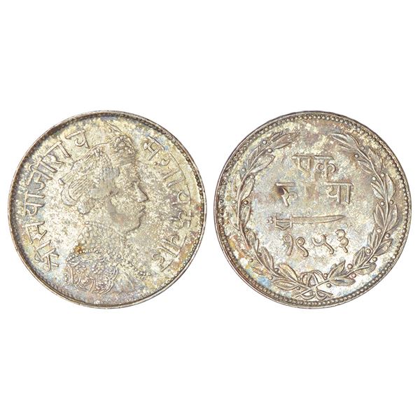 Princely States: Baroda, Sayaji Rao III (1875-1938 AD), silver rupee, VS 1953, KM Y36a, 11.34g. Obv: