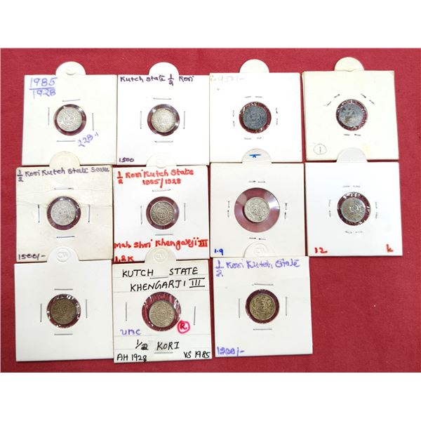 Large Lots: A group of 11 silver ½ kori of Khengarji III, all dated VS 1985/AD 1928. (11 coins)
