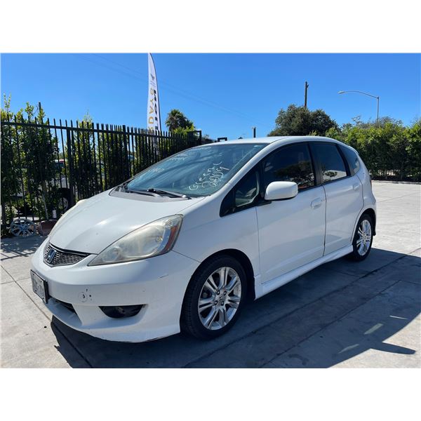 HOND FIT 2009 O/S TITLE-DON 2 DAYS