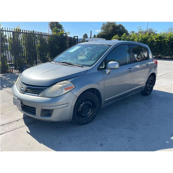 NISS VERSA 2009 T-DON - SMOG