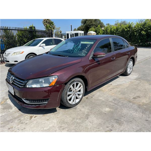 VOLK PASSAT 2012 T-DONATION