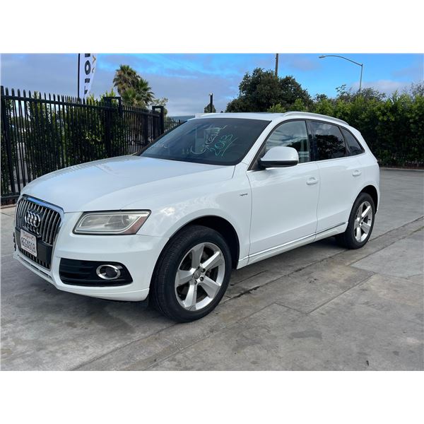 AUDI Q5 2013 WAIT/TITLE