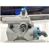 Image 2 : Tokimec #U-P70V7-P16V-L-068-M3D E Pump