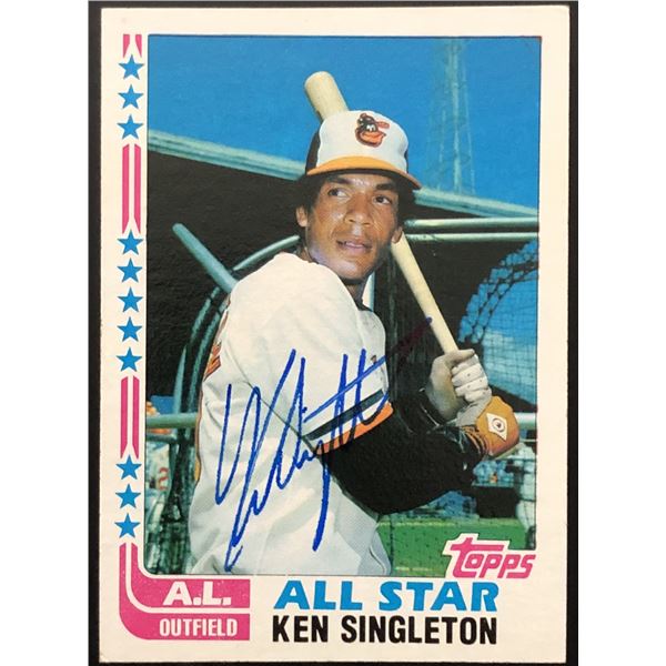 1982 TOPPS KEN SINGLETON - SIGNED