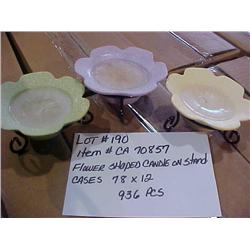 FLWR SHAPED CANDLE ON ST