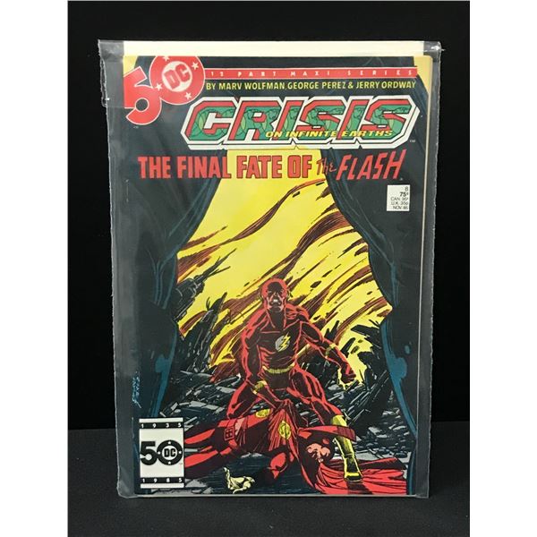 CRISIS ON INFINITE EARTHS #8 OF A 12 PART MINI SERIES - DC COMICS