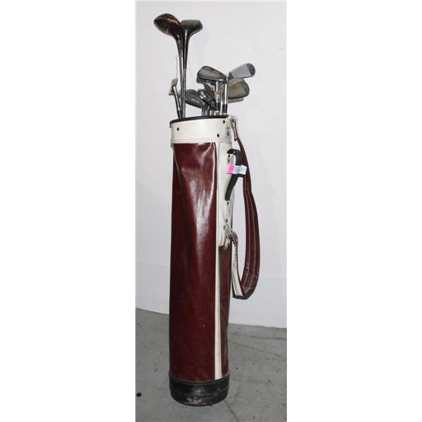 VINTAGE GOLF SET IN GOLF BAG