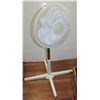 Image 1 : HOLMES AIR THREE SPEED FLOOR FAN