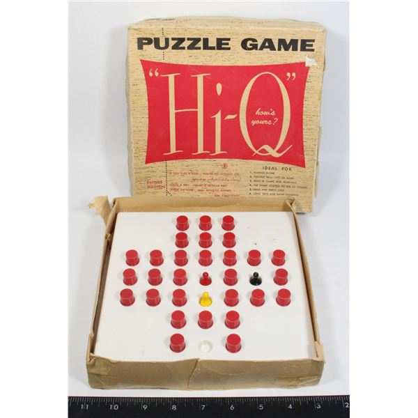 VINTAGE SUPER TOYS LTD CANADA HI-Q GAME.