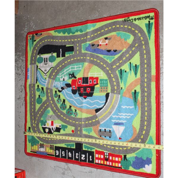 KIDS TOWN RUG. GOOD QUALITY