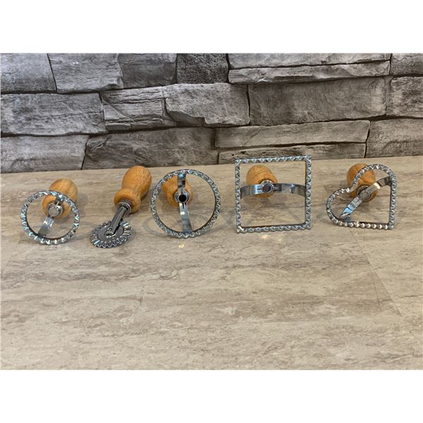 Assorted Ravioli Stamp Cutter with Wheel Roller Set - 5 Pcs - Brand New