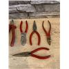 Image 3 : Lot of Assorted Pliers - 8pcs