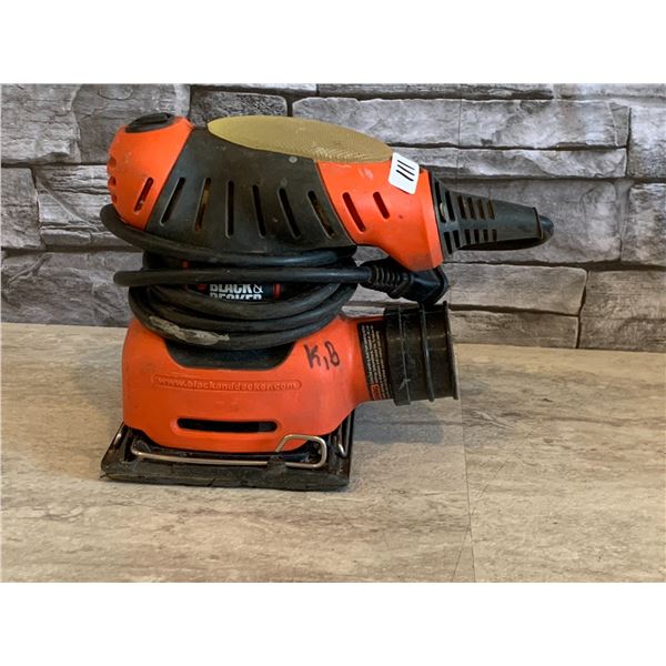 Black & Decker Finishing Sander - Model #: FS500 - 1/4 Sheet - Tested - Works