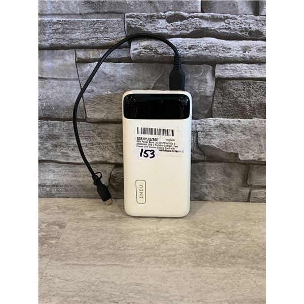 INIU Power Bank with built in Flashlight - Model #: BI-B5 - 20000mAh - White