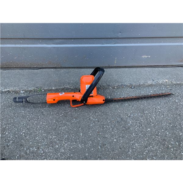 Black & Decker Electric Hedge Trimmer - 16" - Model#: 8124-04