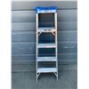 Image 7 : Lite Brand Aluminum 5-Step Ladder - 5 ft Tall - Model #: 50597 - Dent on 1 Leg (See picture)