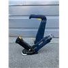 Image 3 : MasterCraft 3-in-1 Pneumatic Flooring Nailer - Model #: 058-8551-4 - Untested