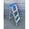 Image 1 : Lite Brand Aluminum 4-Step Ladder - 4 ft Tall - Model #: LP50497
